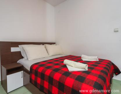 Villa Popović, , Privatunterkunft im Ort Budva, Montenegro - fotografija-40